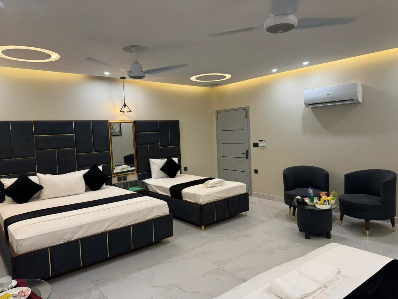 Comfort Quadruple Room