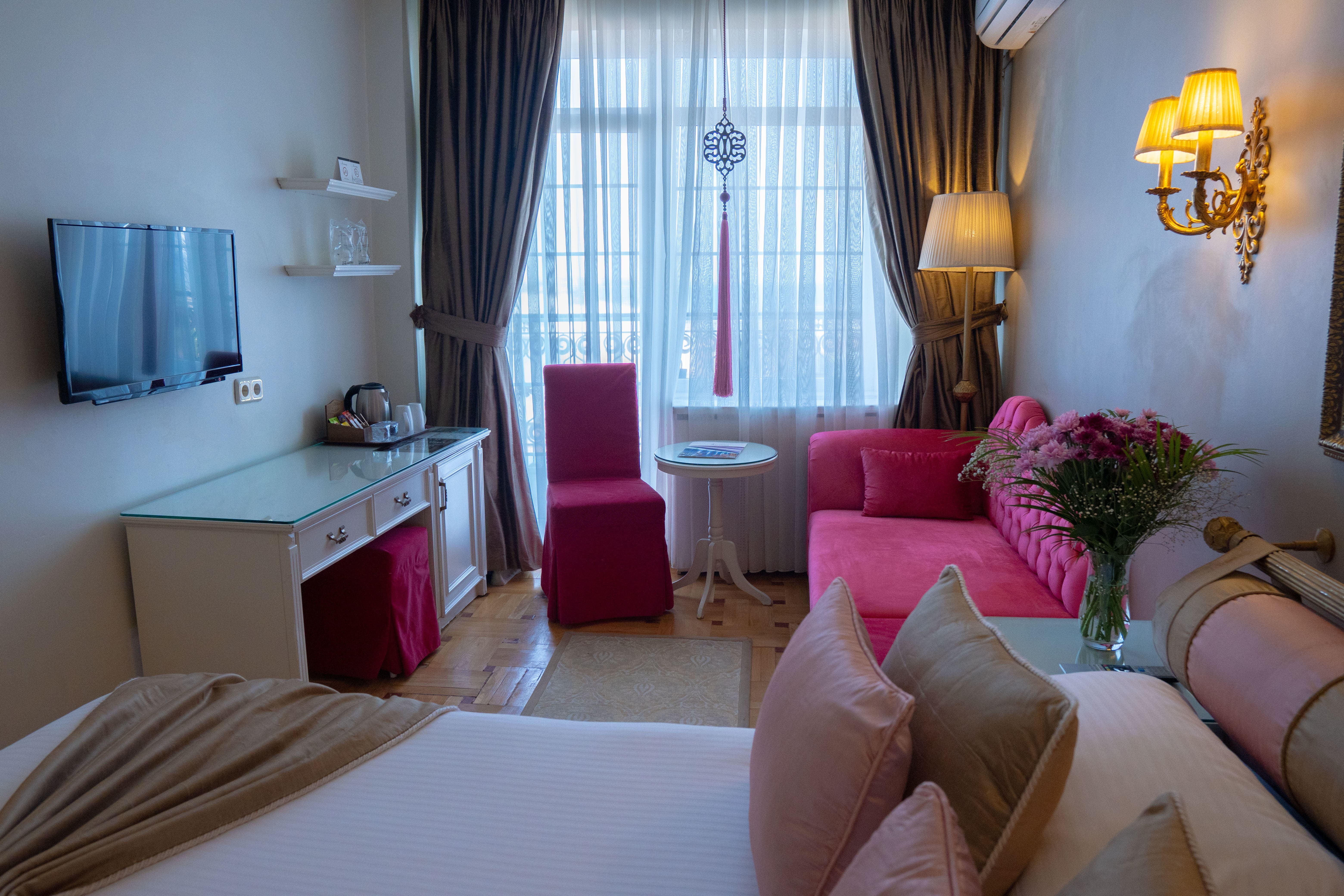 Elegance Double / Twin City or Sea view