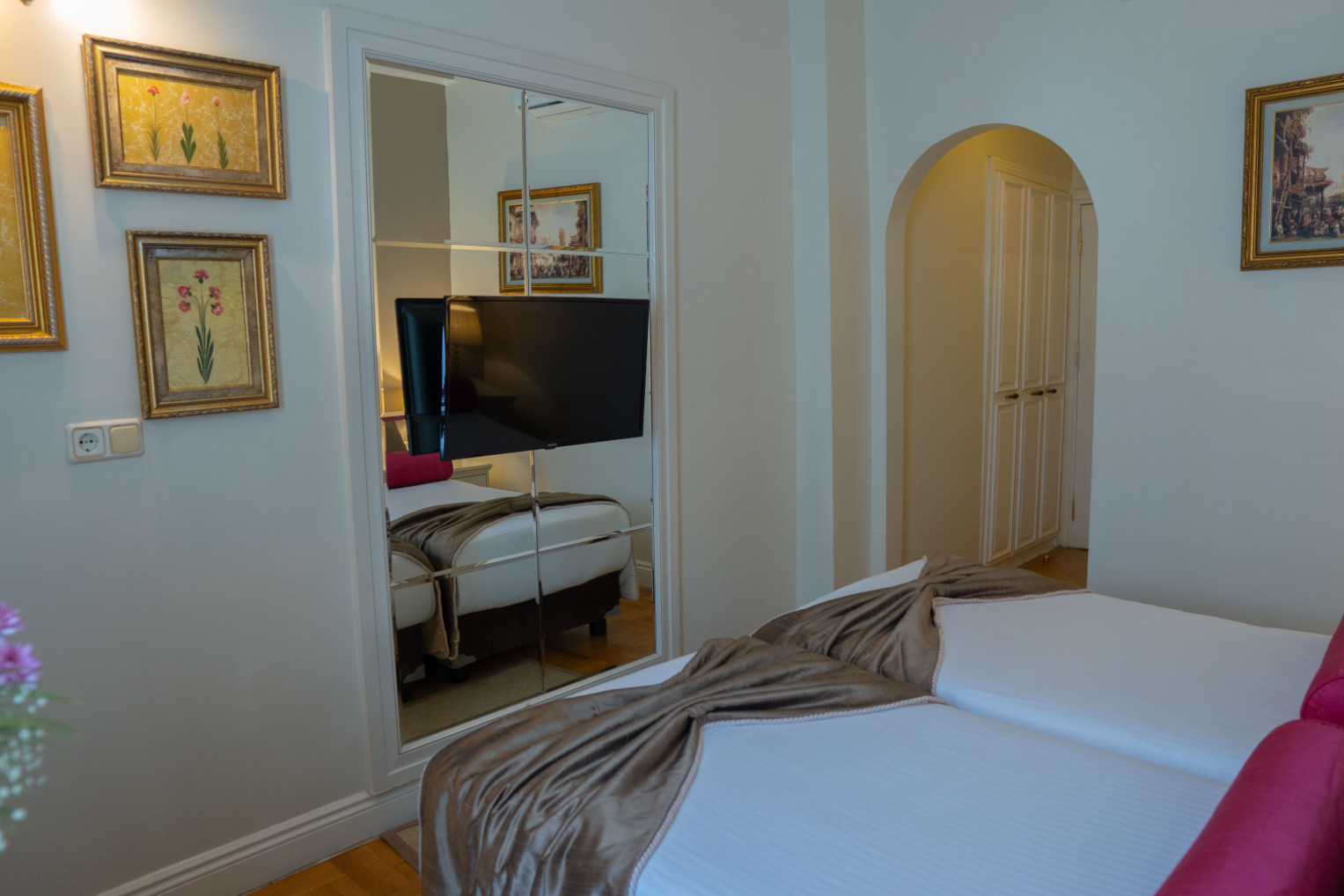 Standard Single Room