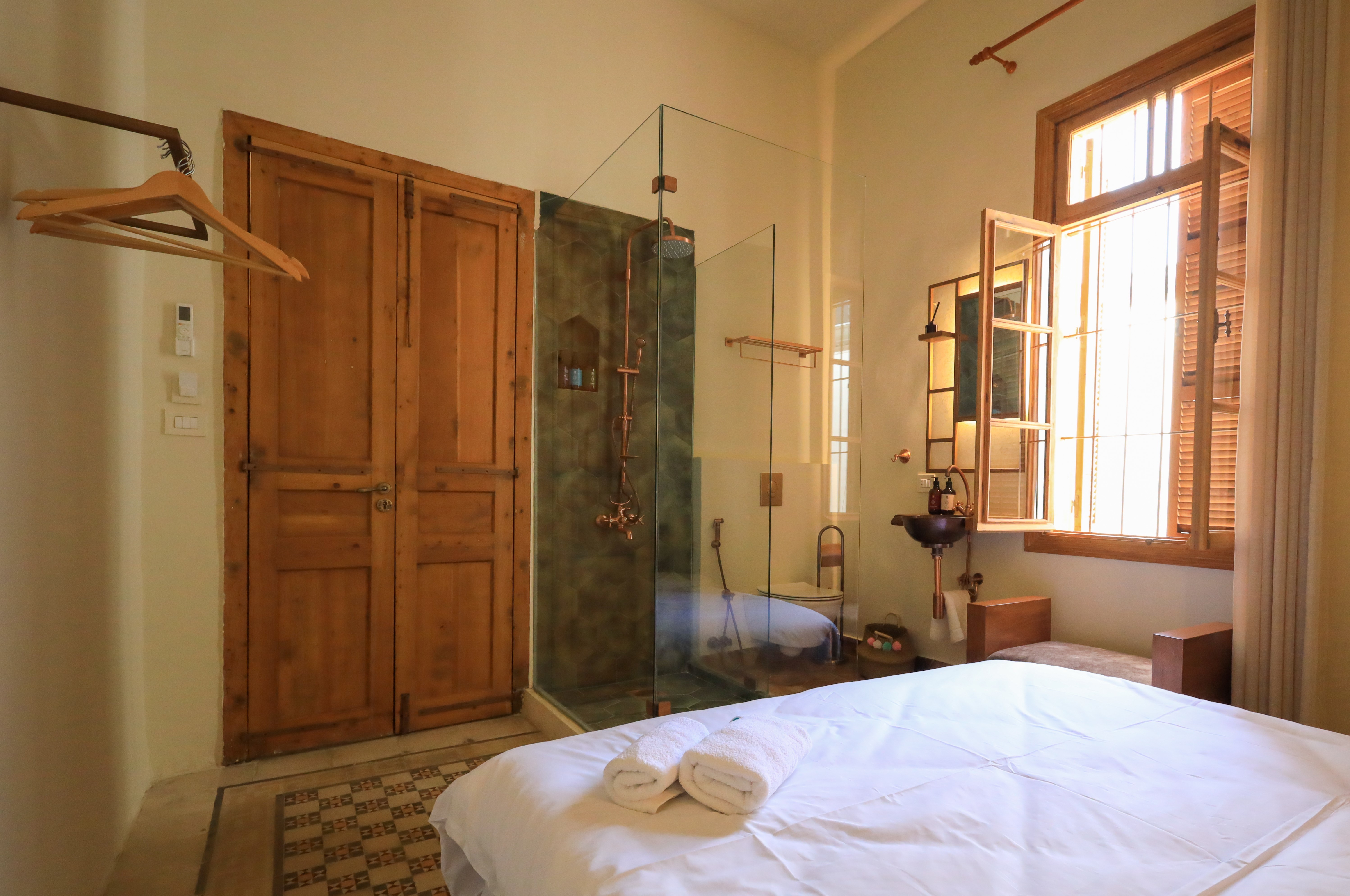 Room 1 L2: Al tahown al aetyq