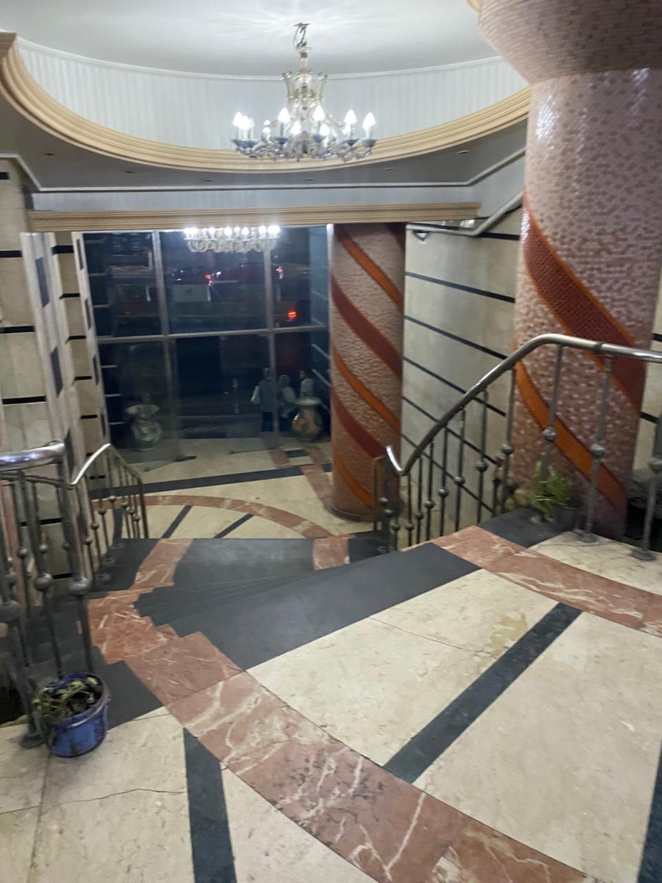 شقة ثلاث غرف نوم اطلالة مباشرة للبحر كود 304 VIP