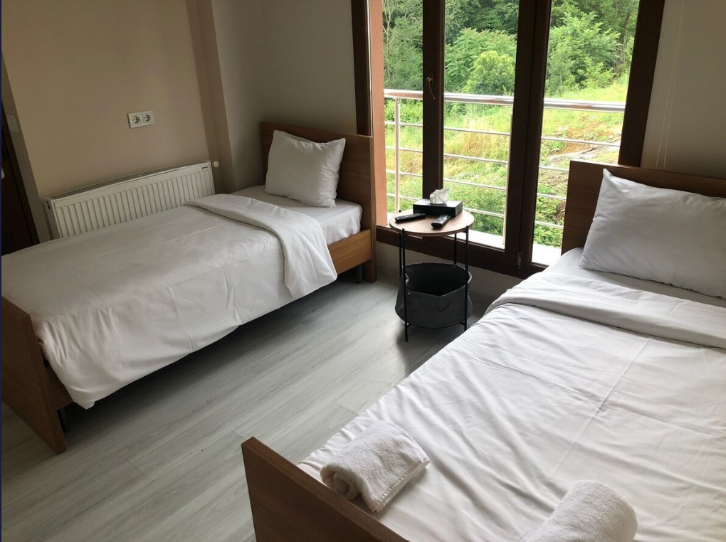 Double Room *Çift Kişilik Oda*