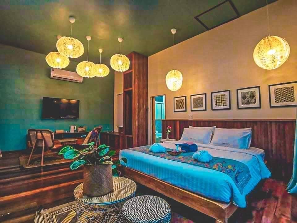 King Room with Balcony