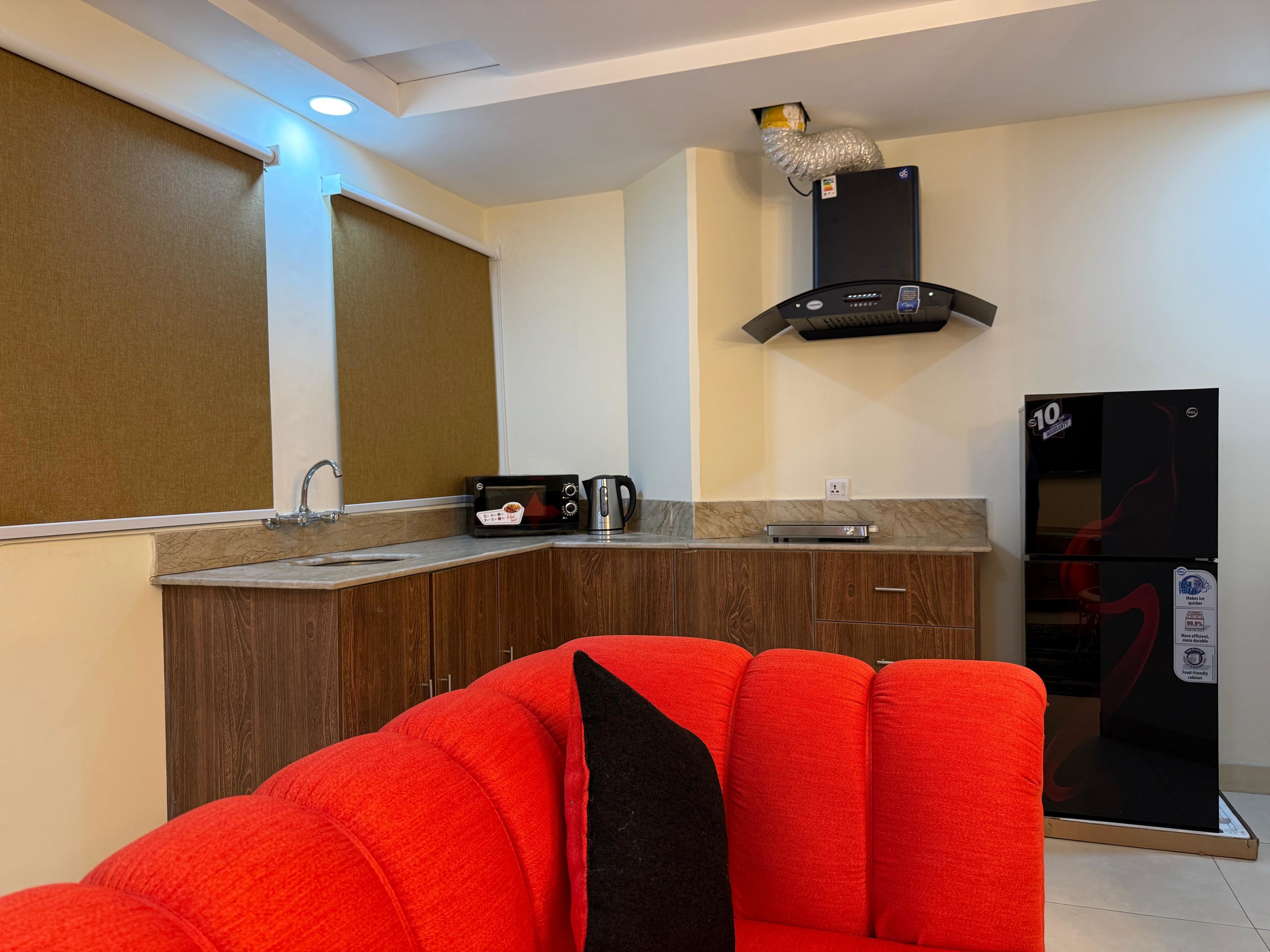 Triple Comfort Apartment – 1BR with Double & Single Bed